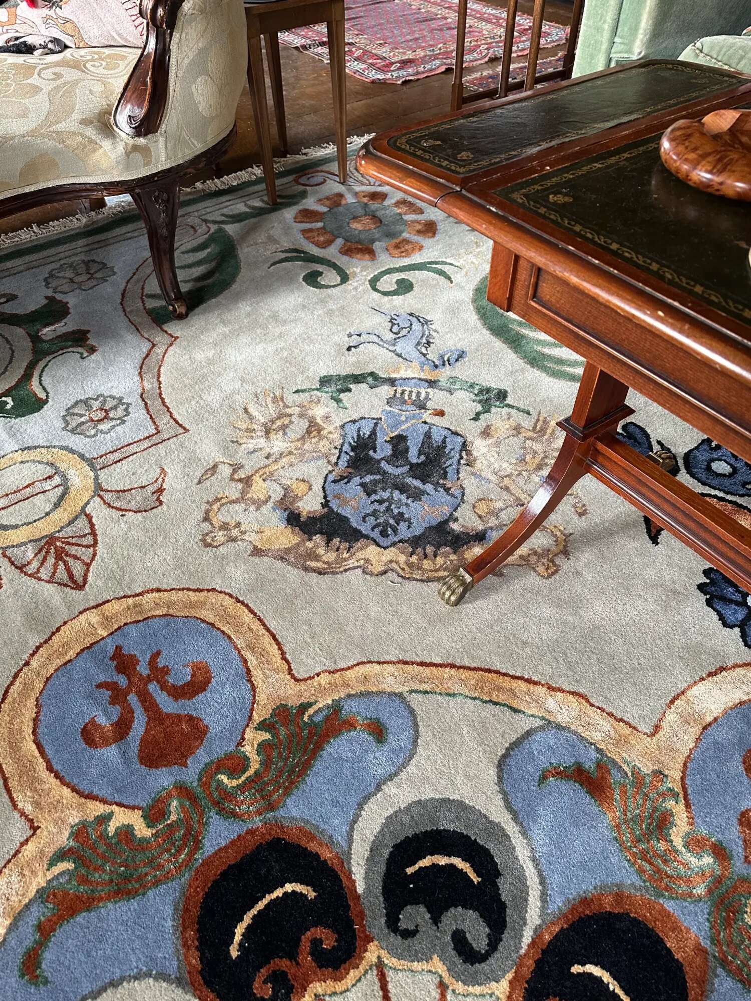 Ritarit — Hand-woven Carpet