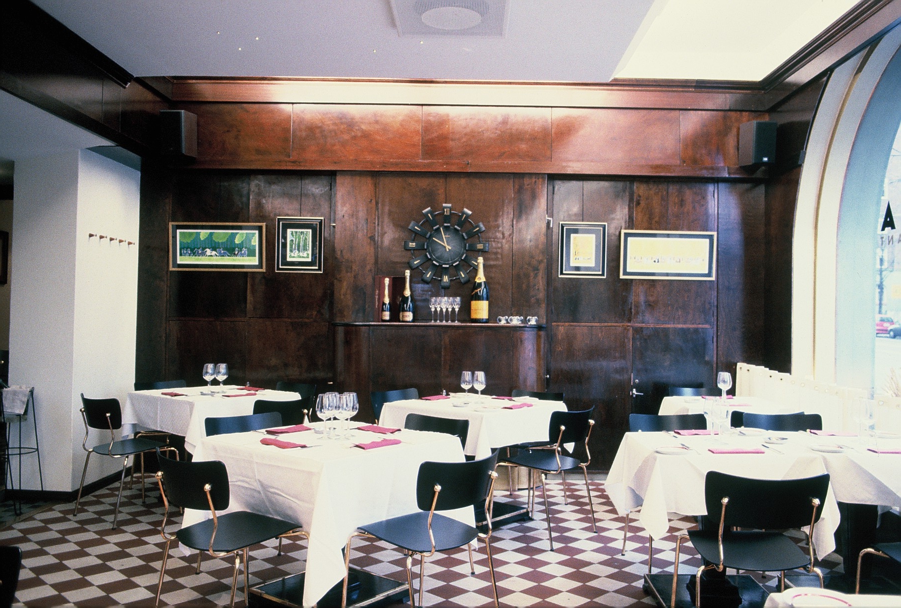 Restaurant Carelia interior view